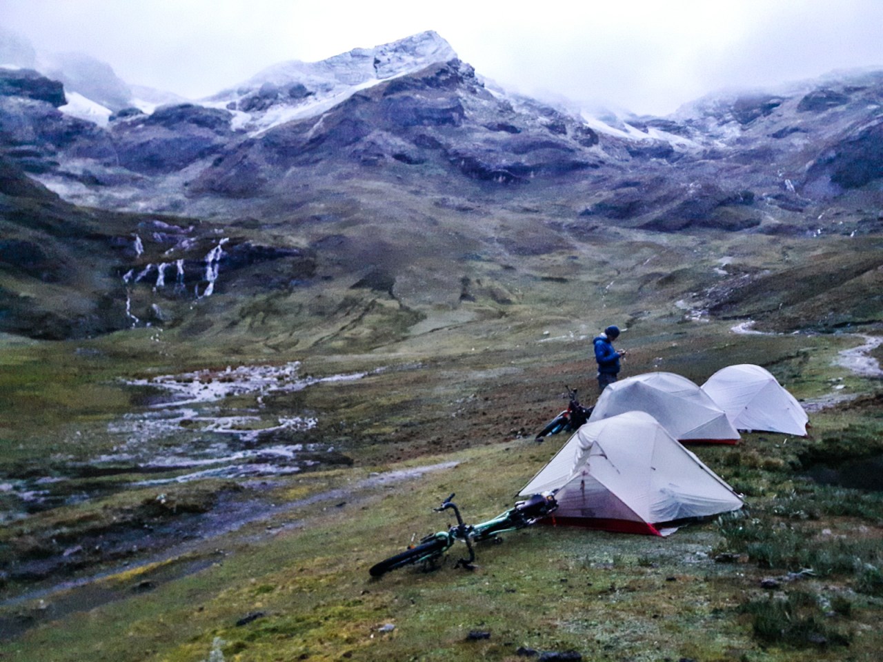 The Cordillera Blanca: Caraz to&nbsp;Huaraz