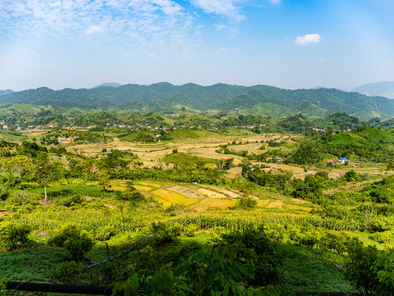 Vietnam, Part 4: Final Days on the Bike (Moc Chau to Ninh Binh)